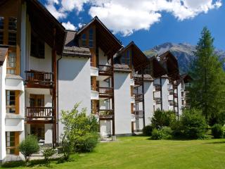 Schweizerhof Ferienwohnungen Lenzerheide 3 - 6