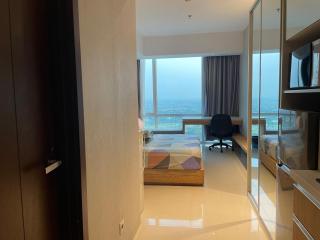 u residence 2 golf view studio lippo karawaci - 1