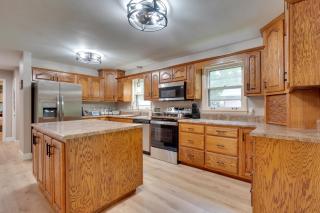 Fire Pit & Lake Access! Crossville Group Escape - 7