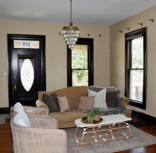 Elegant Historic Home - 1 Mile to Downtown - 8