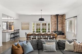 Drift House - Charming Family Retreat by the Beach - 3