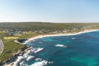 Ocean View - Seaside Getaway Near Surfers Point - 1