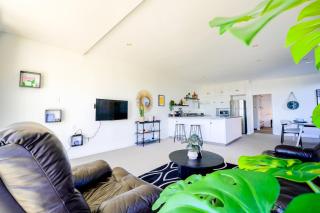 Charming 1-Bedroom Home in Prestigious Orakei - 0