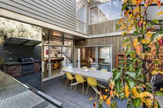 Djurapin - Sophisticated Coastal Haven with Jacuzzi - 4