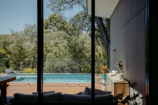Coastal Heights - Stylish Pool Paradise for Families - 3