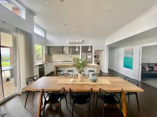 The Loop - Rural Retreat with Pool & Valley Views - 9