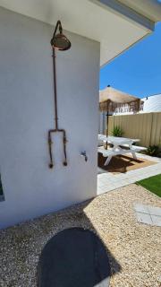ShoreAcre House - Boho Haven Near Dunsborough Beach - 3