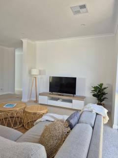 ShoreAcre House - Boho Haven Near Dunsborough Beach - 5