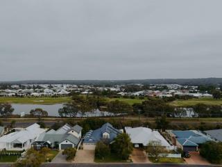 Luxury at the Cove - Seaside Comfort & Entertainment - 5