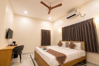 Hotel SSV Suites Premium Near HItech City, Madhapur - 5