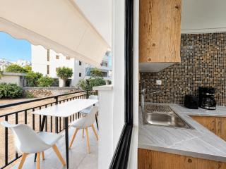 Riviera Escape - Stylish 1BR Near the Sea by ΜΡS - 5