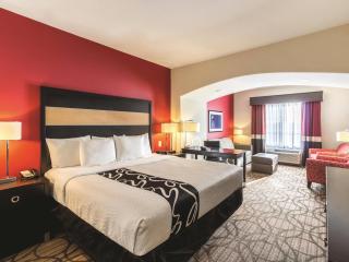 La Quinta by Wyndham Fargo-Medical Center - 2