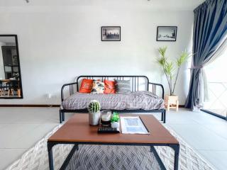 Spacious Seaview Family Suite for 8-12 Guests near Gurney - 5