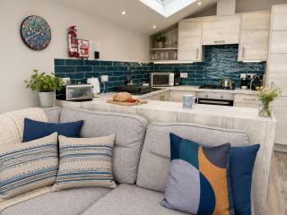 Seaside Escape in Westward Ho! 3-Bed Family Holiday Home with Sea Views - 2