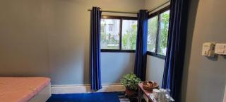 Private Backyard Guesthouse - 3
