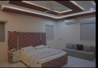 Brand new Luxurious villa behind Taj Hotel - 0