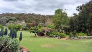 Cockatoo Lodge - Winery Retreat at Rivendell Estate - 7