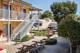 Lana Unit 31 Studio Apartment - Central Base for South West Adventures - 7
