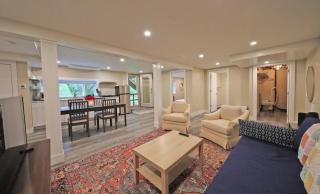 1BR Apt, private entry, kitchenette & fridge - 0