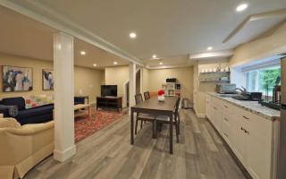1BR Apt, private entry, kitchenette & fridge - 7