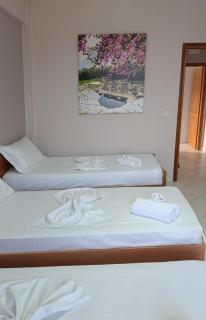 Sea View Apartment for 10 people - Saranda - 3