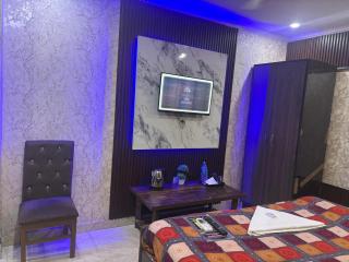 HOTEL Tom and Jerry - 3