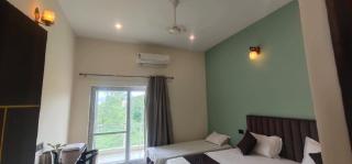 Glotus Hotel and Restaurant - 7