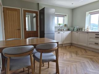 Thorn Tree Cottage - 1