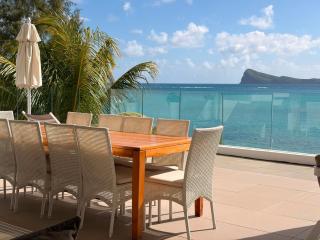 Beachfront Penthouse - Panoramic Ocean View - 9