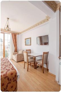 Motif Apartments - 9