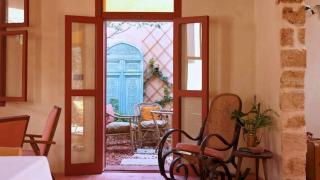 Stand-alone 175-years-old house - The Old Well - 2