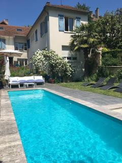 Villa Les Roses Bleues 20 minutes from Paris by RER - 0