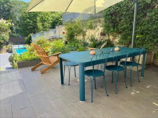 Villa Les Roses Bleues 20 minutes from Paris by RER - 8