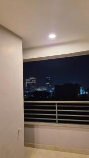 Luxury Gurgaon Stay 3BHK Balconies & Parking - 3