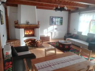 Casa din Susani - 8