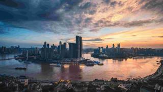 Vista High-Rise River View Hotel (Jiefangbei Area/Hong Ya Dong) - 1