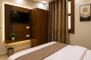 Hotel The RR Residency Sector 45 - 1