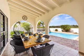 LUXE 3BR and 3BA Villa w Pool Villa Leone by Bocobay - 7