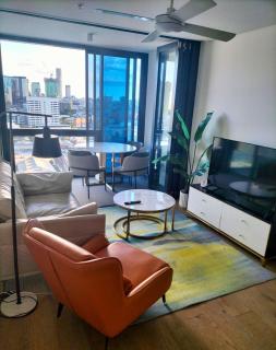 Luxe-Valley 2BR 2Bath Infinity Pool - 7