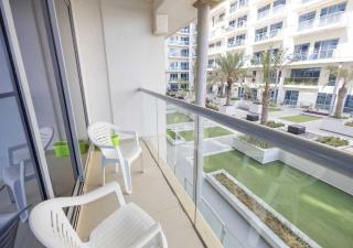 Stunning Coastal Upgraded Duplex by Island Properties in Pacific tower - 0
