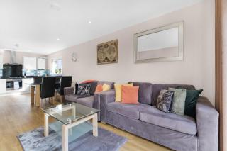 Heathrow Living 2BDR 2BA Apt by 360 Stays - Apt 10 - 0