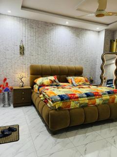 1 Bed Furnished Apartment Bahria Town phase 7 and phase 8 - 1