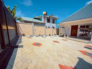 Savanna Homes - 1