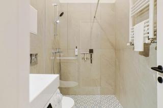 Fresh Central Modern Apartment - 2