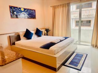 Ree- Riverside hotel - 5