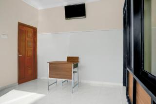 Hotel O Madina Homestay - 1