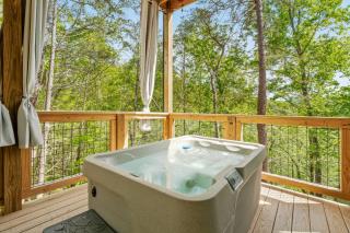 Romantic Cabin Retreat By Ghosal Luxury Lodging - 1