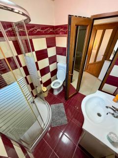 Vilă cu Apartamente în Constanța - 1