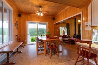 Le Lake House in Chertsey with spa - 3