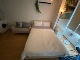 Gangnam stn 1min #plastic surgery #business trip#easy access to transportation - 3